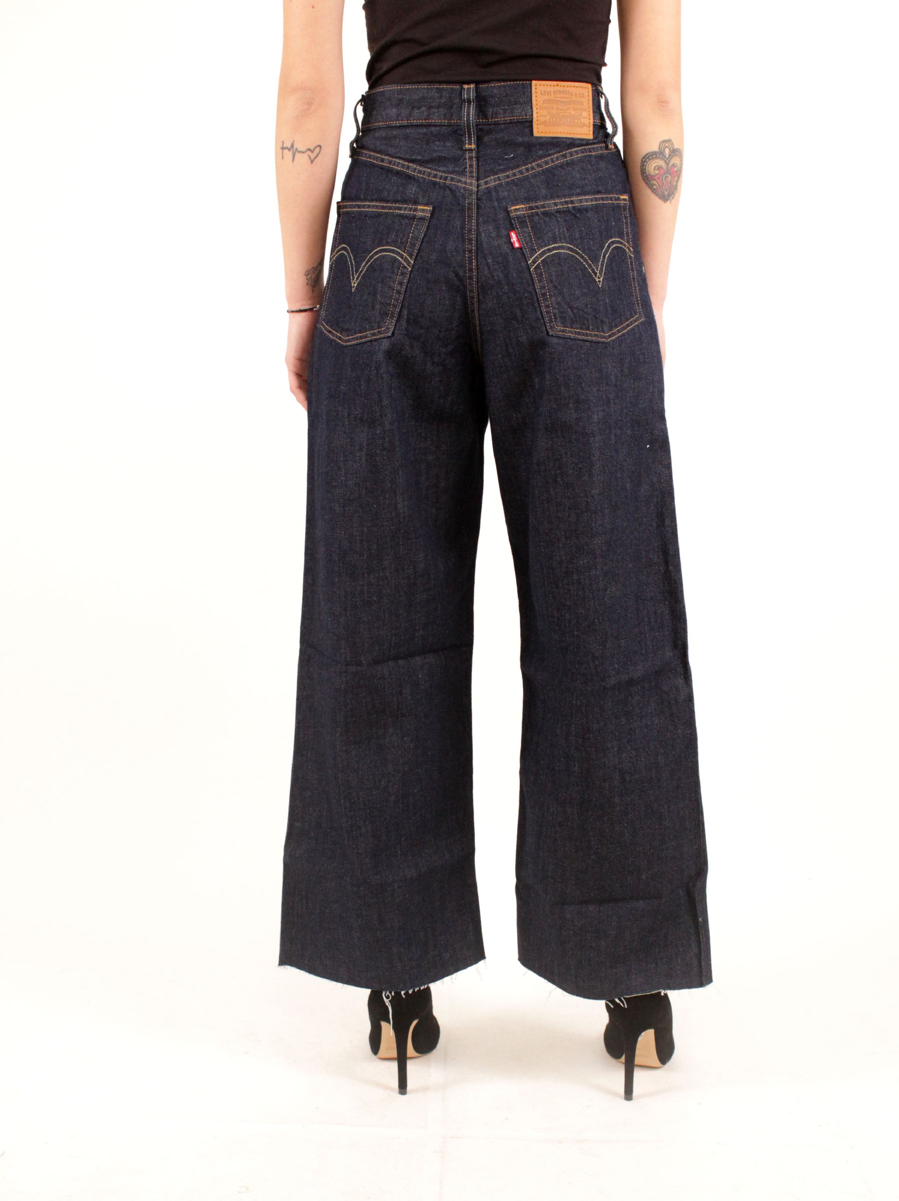 Jeans palazzo levis sale